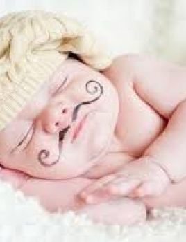 Em bé ngủ mơ cực ngộ nghĩnh