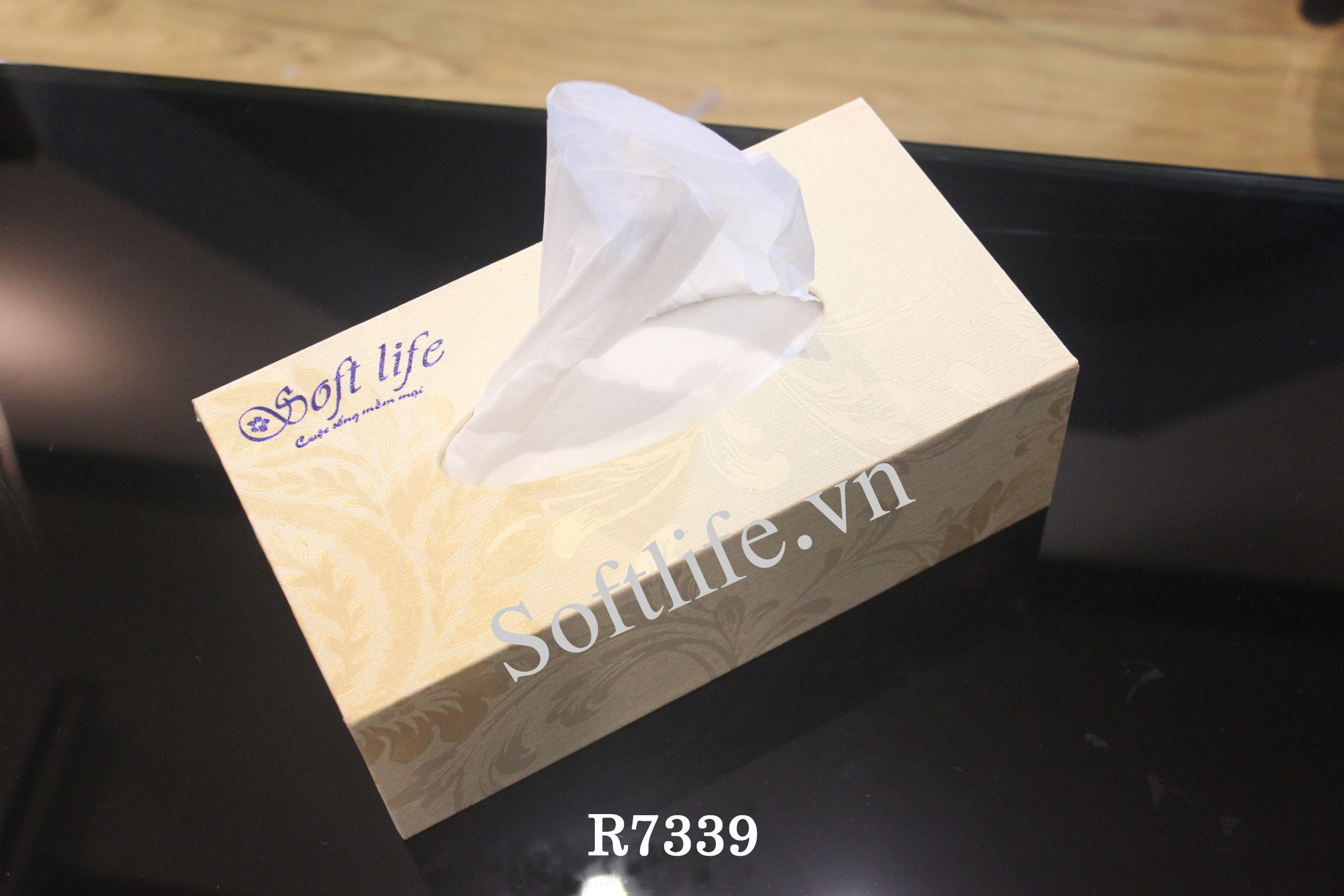 Hộp khăn giấy lụa Soft Life R7339