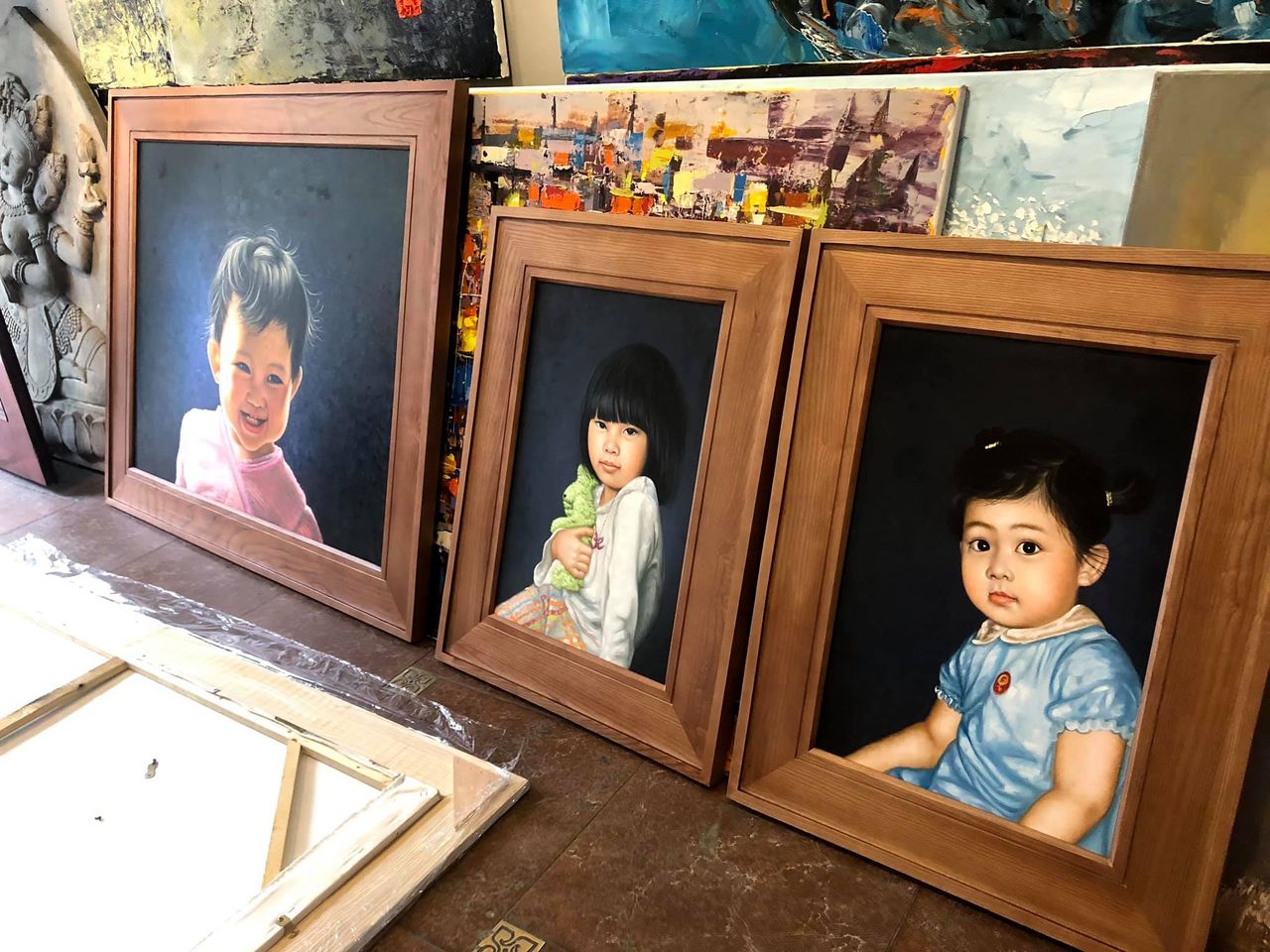 The customer portrait paintings are completed. Looking at pictures, looking at photos reminds us of a beautiful moment with time - the moment of Angels!