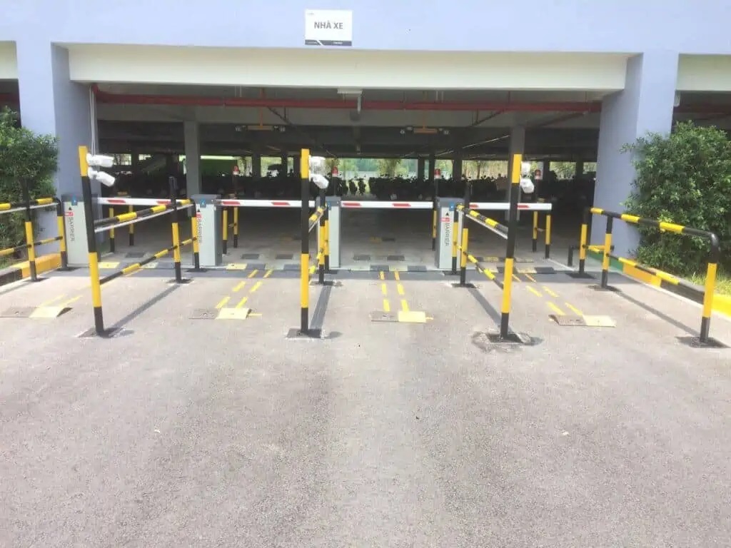 Hệ thống quản lý bãi đỗ xe