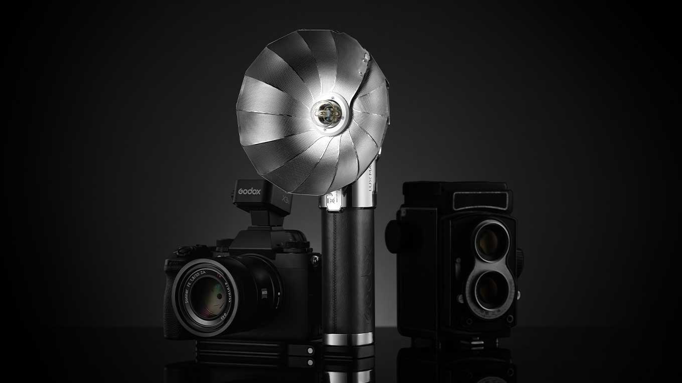 Đèn flash máy ảnh cổ điển Godox Lux Master